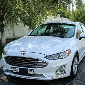 Ford Fusion 2020