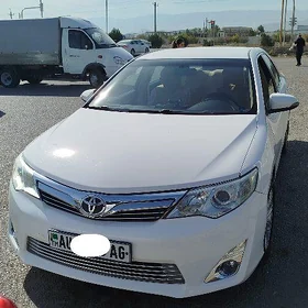 Toyota Camry 2013