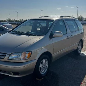 Toyota Sienna 2001