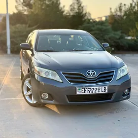 Toyota Camry 2011