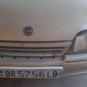 Opel Omega 1990