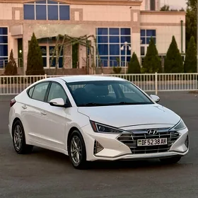 Hyundai Elantra 2020