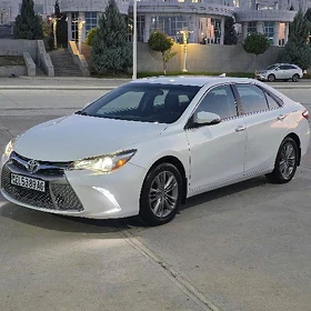 Toyota Camry 2017