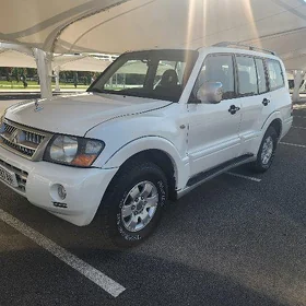 Mitsubishi Pajero 2005