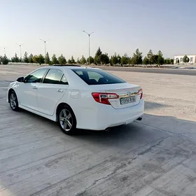 Toyota Camry 2012