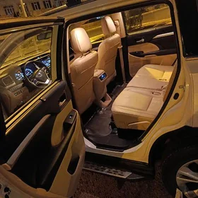 Toyota Highlander 2016