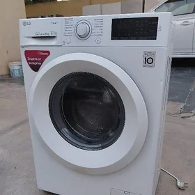 LG