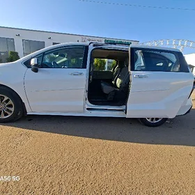 Toyota Sienna 2021