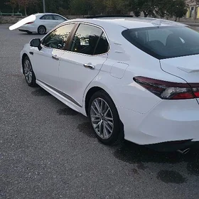Toyota Camry 2023