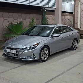 Hyundai Elantra 2022
