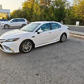Toyota Camry 2022