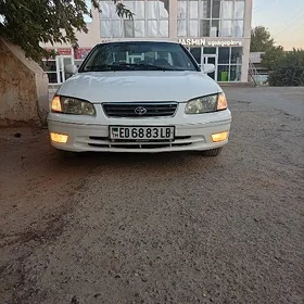 Toyota Camry 2000