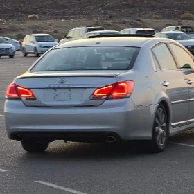 Toyota Avalon 2011