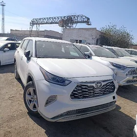 Toyota Highlander 2021