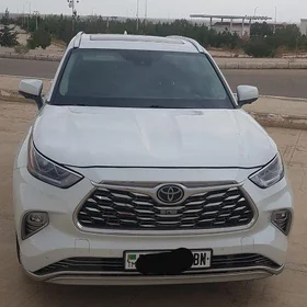 Toyota Highlander 2023