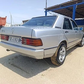 Mercedes-Benz 190E 1988