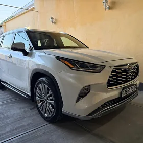 Toyota Highlander 2022