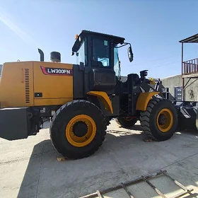 XCMG LW300F 2026