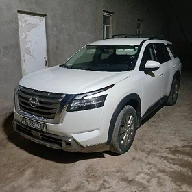 Nissan Pathfinder 2022