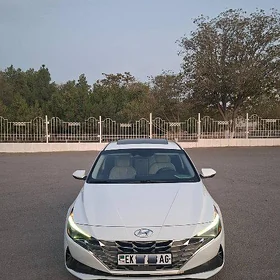 Hyundai Elantra 2021