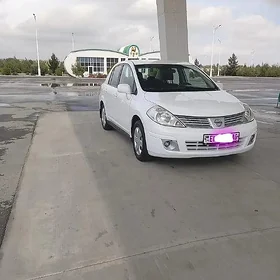 Nissan Versa 2010