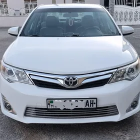 Toyota Camry 2013