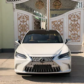 Lexus ES 350 2024