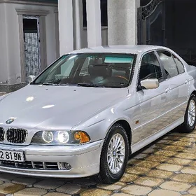 BMW E39 2002