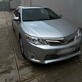Toyota Camry 2013