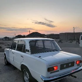 Lada 2104 1982