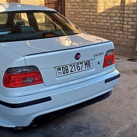 BMW E39 1996