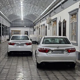 Toyota Camry 2017
