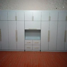 Mebel şkaf garinatur