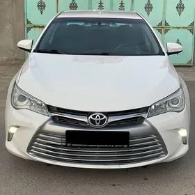 Toyota Camry 2016