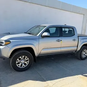 Toyota Tacoma 2021