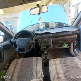 Opel Vita 1995