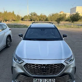 Toyota Highlander 2024