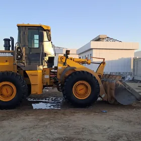 XCMG LW500F 2011