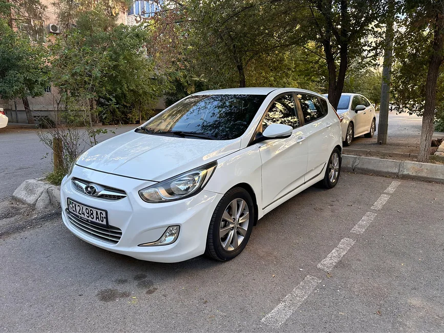 Hyundai Accent 2014 - 1