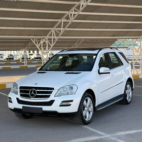 Mercedes-Benz ML500 2011