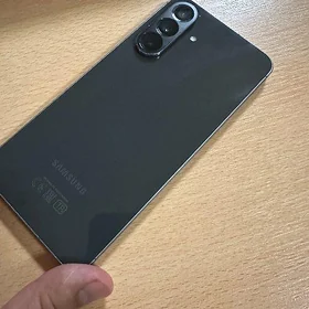Samsung a56