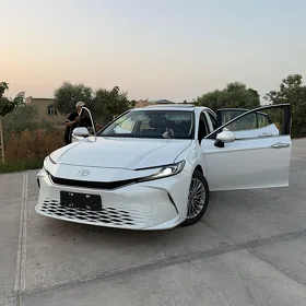 Toyota Camry 2026