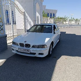 BMW E39 2000
