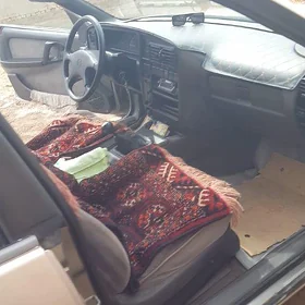 Opel Omega 1990