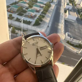 Tissot Sagat Часы