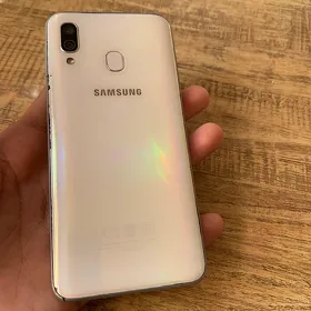 Samsung A40