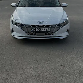 Hyundai Elantra 2023