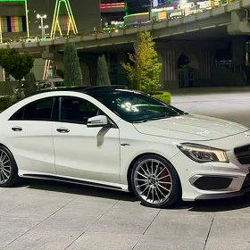 Mercedes-Benz CLA 2013