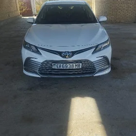 Toyota Camry 2022