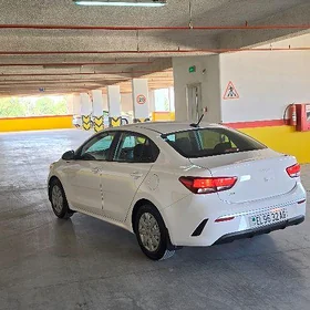 Kia Rio 2022